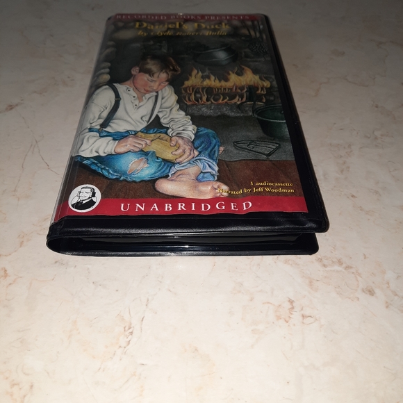 DANIELS DUCK Unabridged Recorded Book Audiocassette - Picture 2 of 11